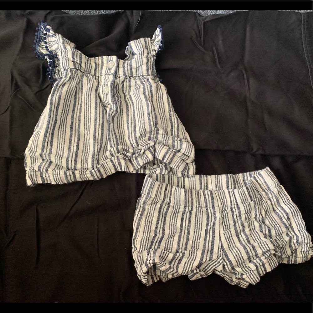 Carter’s outfit, infant girls